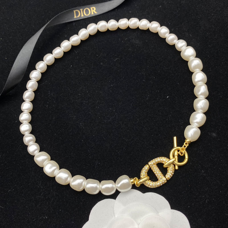 Dior 30 Montaigne Choker Metal/ White Resin Pearls And White Crystals Gold