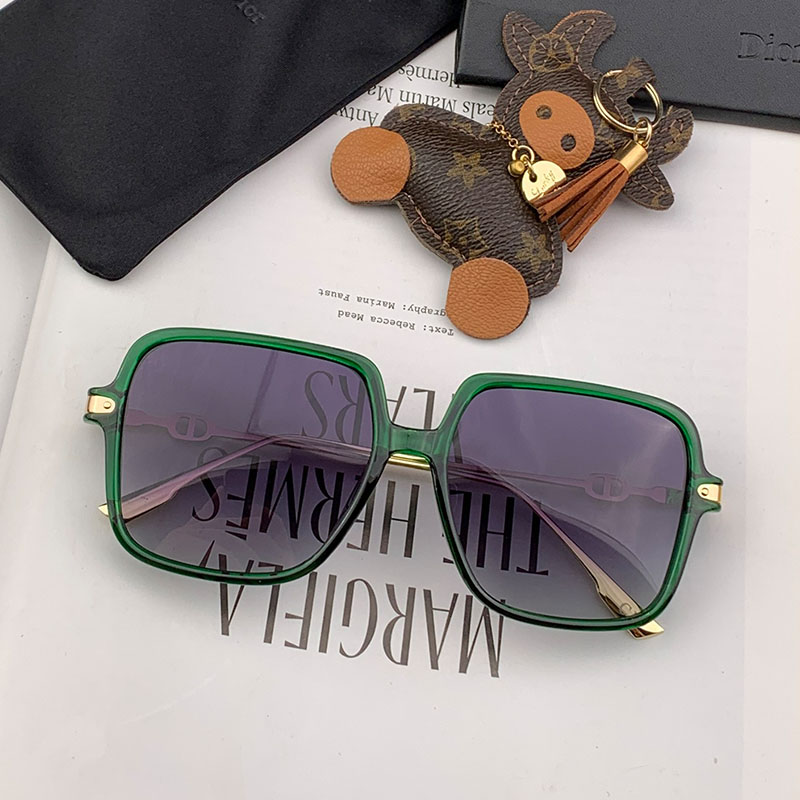 Dior CD2233 Shaded Square Sunglasses In Green