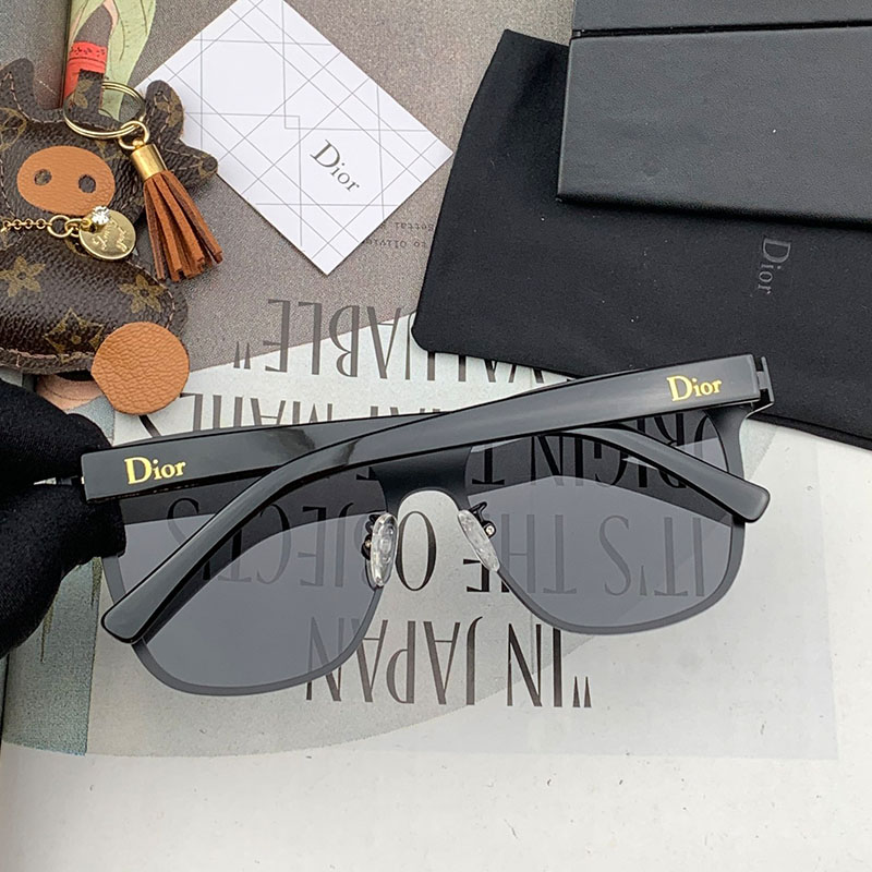 Dior CD5459 Butterfly Sunglasses In Black