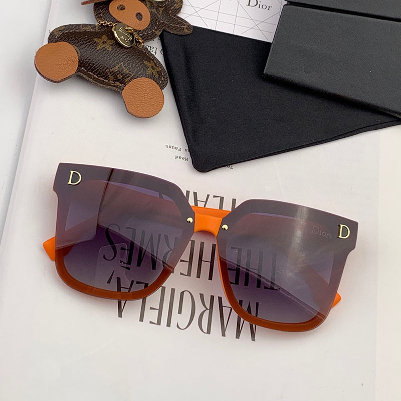 Dior CD8011 Rectangular Sunglasses