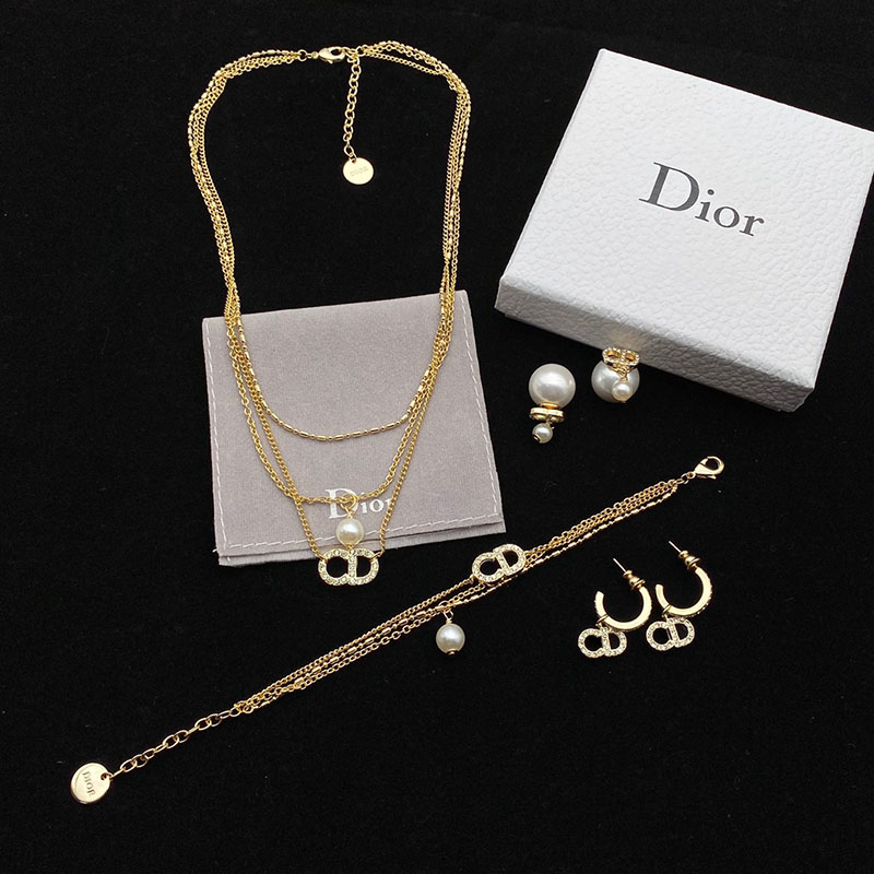 Dior Clair D Lune Necklace Metal And White Crystals With A White Resin Pearl Gold