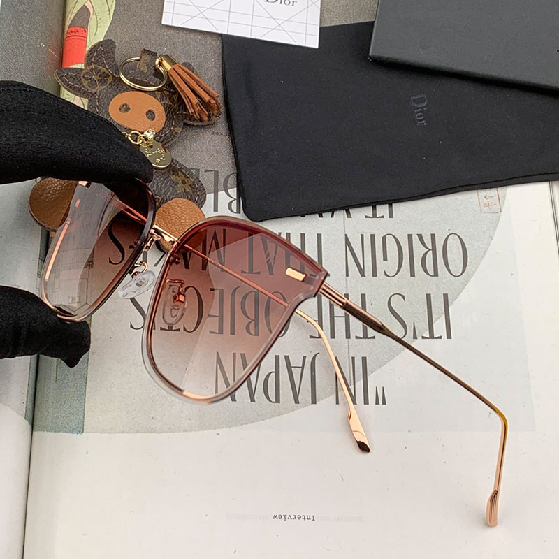 Dior D4170 Square Sunglasses In Brown