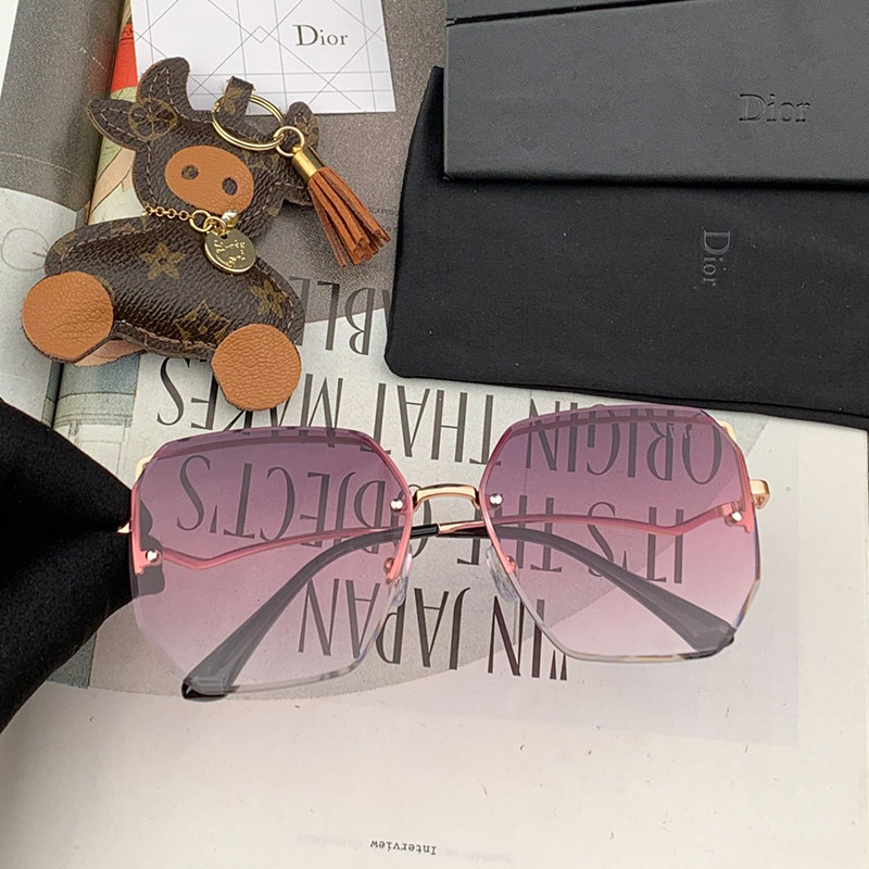Dior D7088 Square Sunglasses In Pink